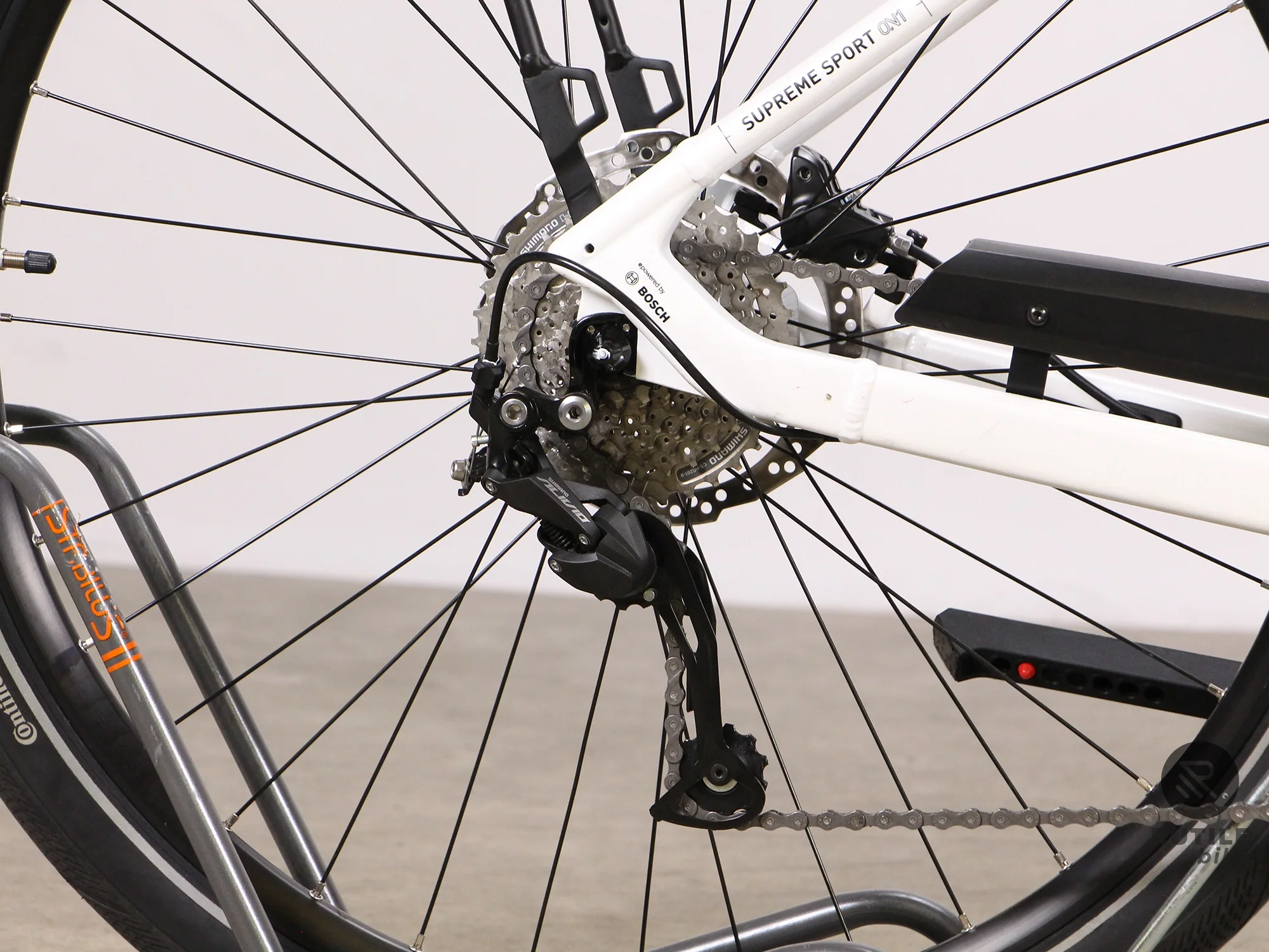 Cube Supreme Sport Hybrid - Image 8