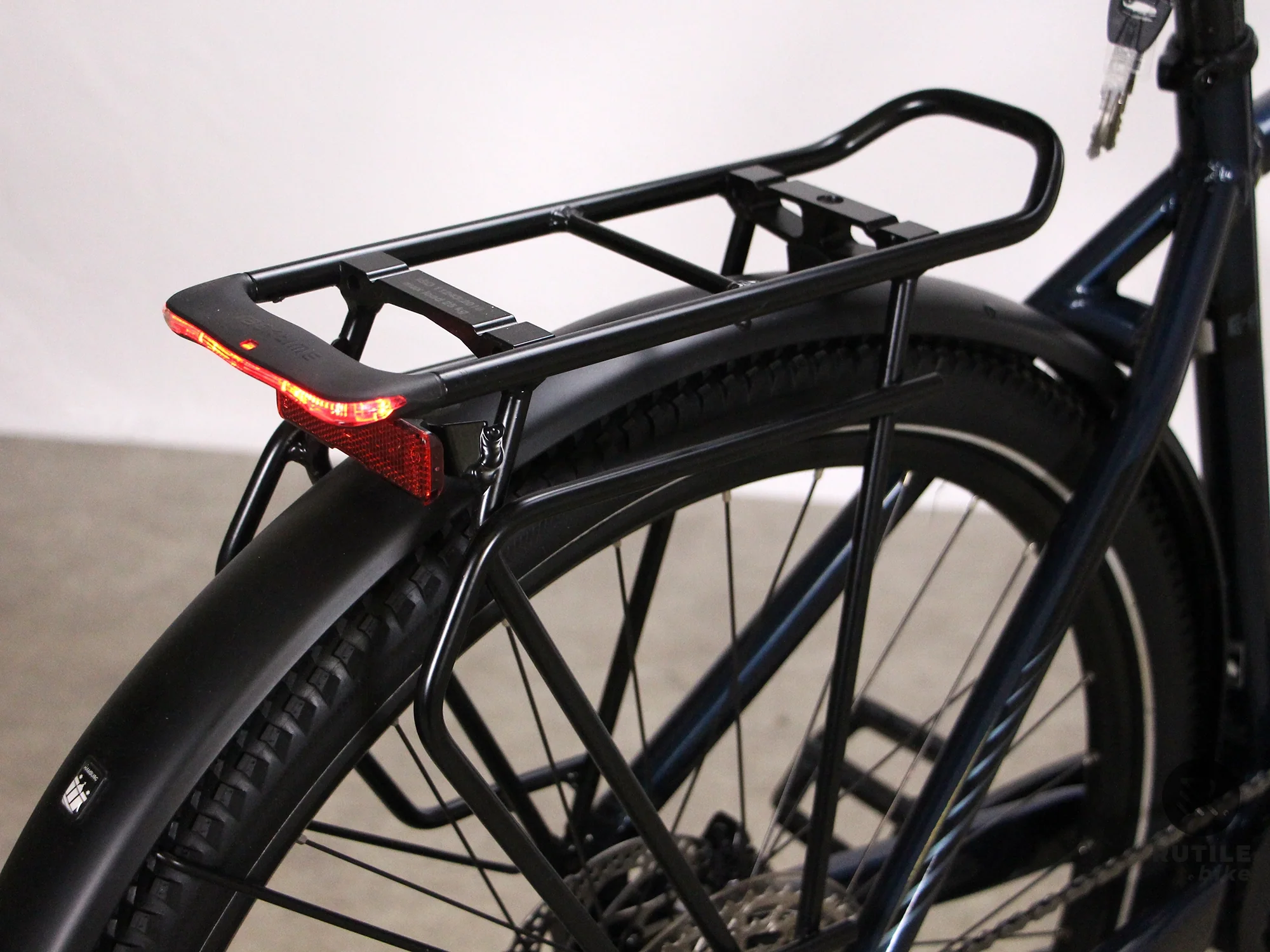 Stevens Cross E-8 X Tour Gent - Image 9