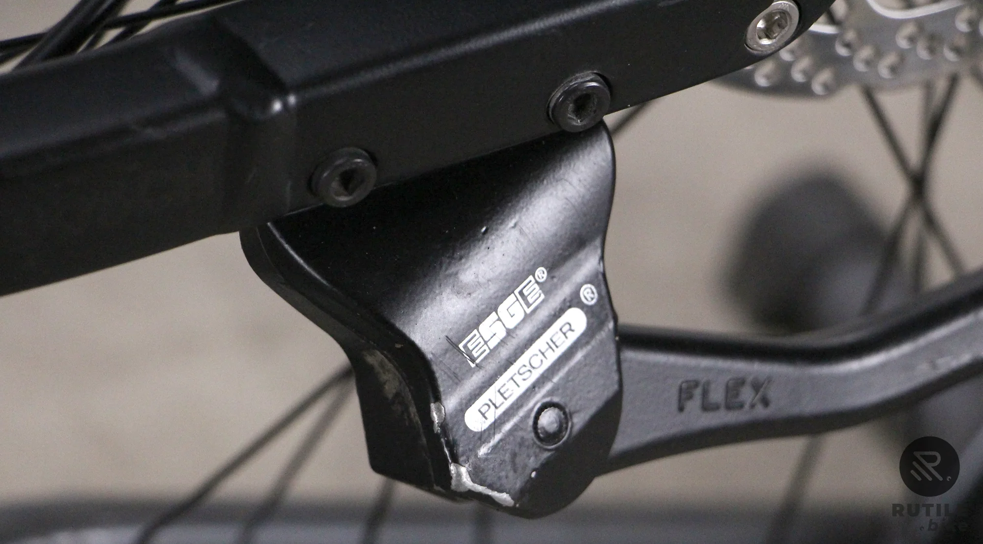 Stevens E-Courier Luxe - Image 9