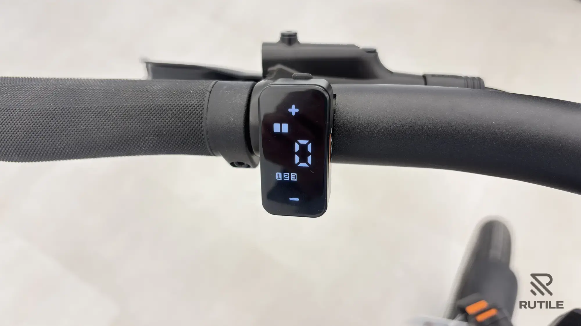 UTO PRO20 Gris Anthracite - Image 8