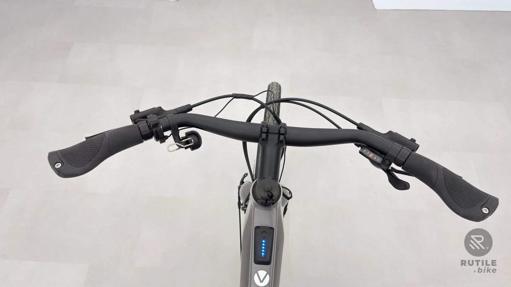 Velo De Ville 6TY ALIVIO 9 L - Image 7